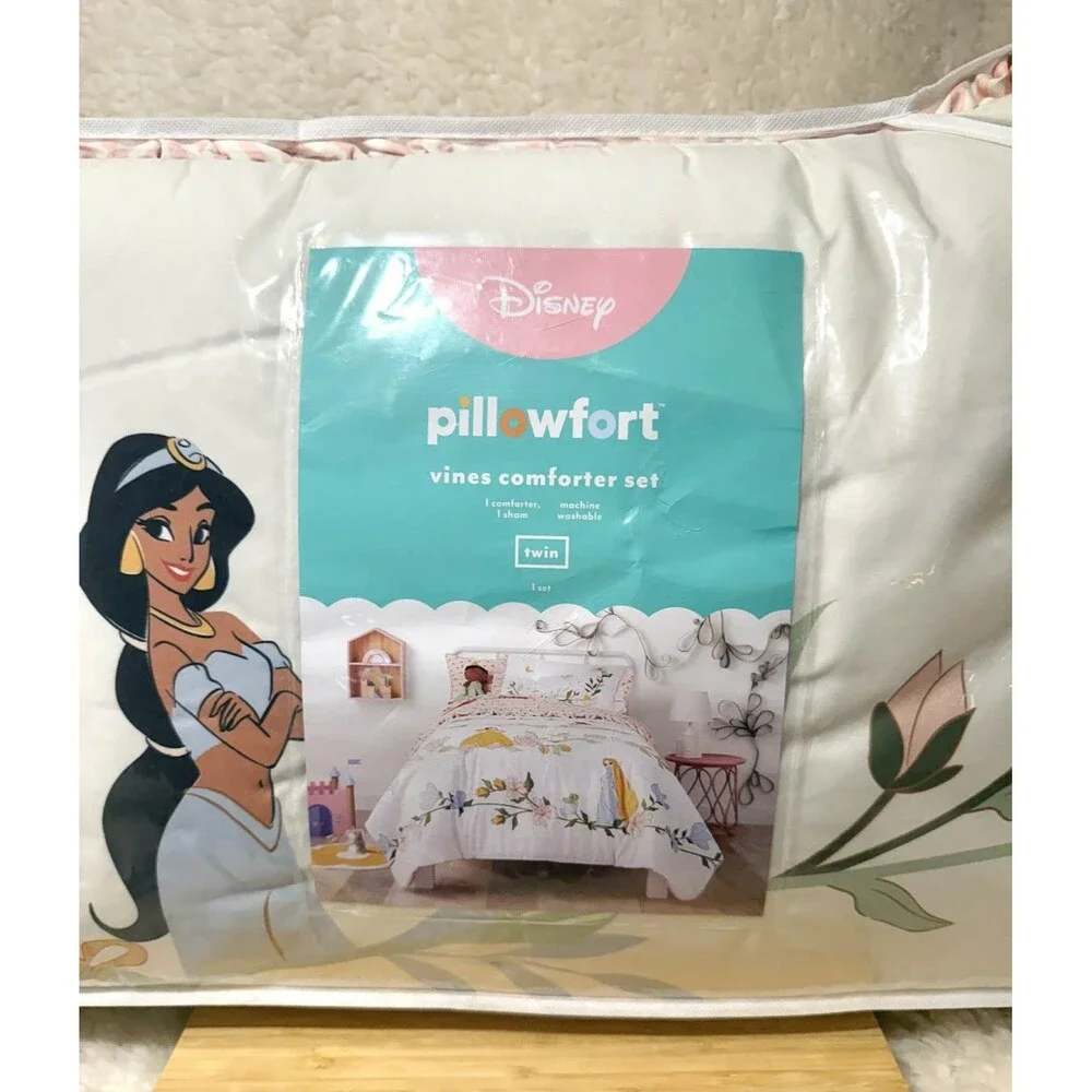 Disney Pillowfort Princess Vine Twin Kids Comforter Floral Bedding